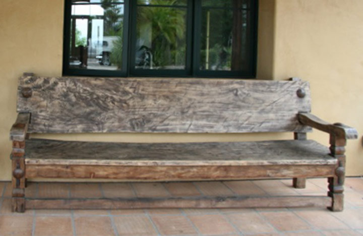 Grande Mesquite Bench